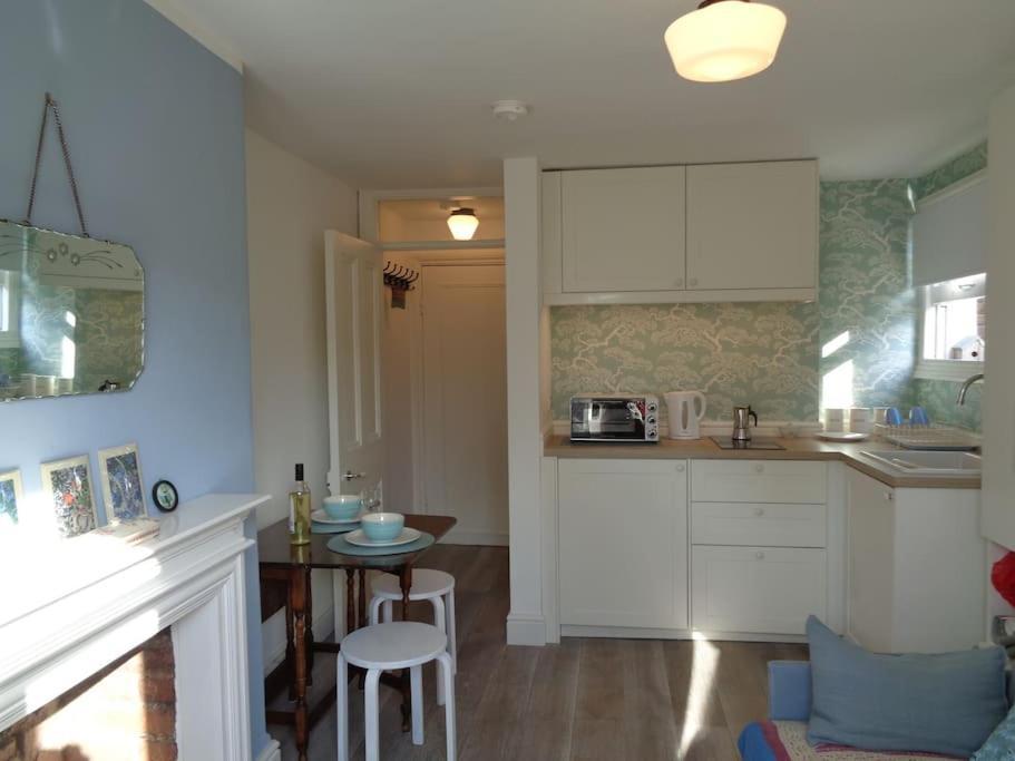 Charming English Style Studio Flat London Exterior foto